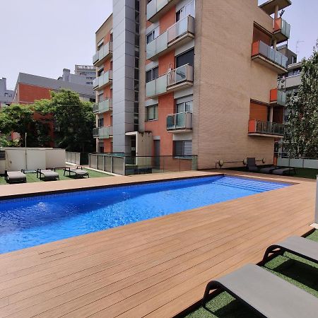 Magnificent Apartment Close To The Beach سان أدريان دي بيزوس المظهر الخارجي الصورة