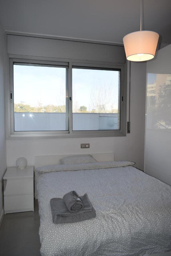 Magnificent Apartment Close To The Beach سان أدريان دي بيزوس المظهر الخارجي الصورة